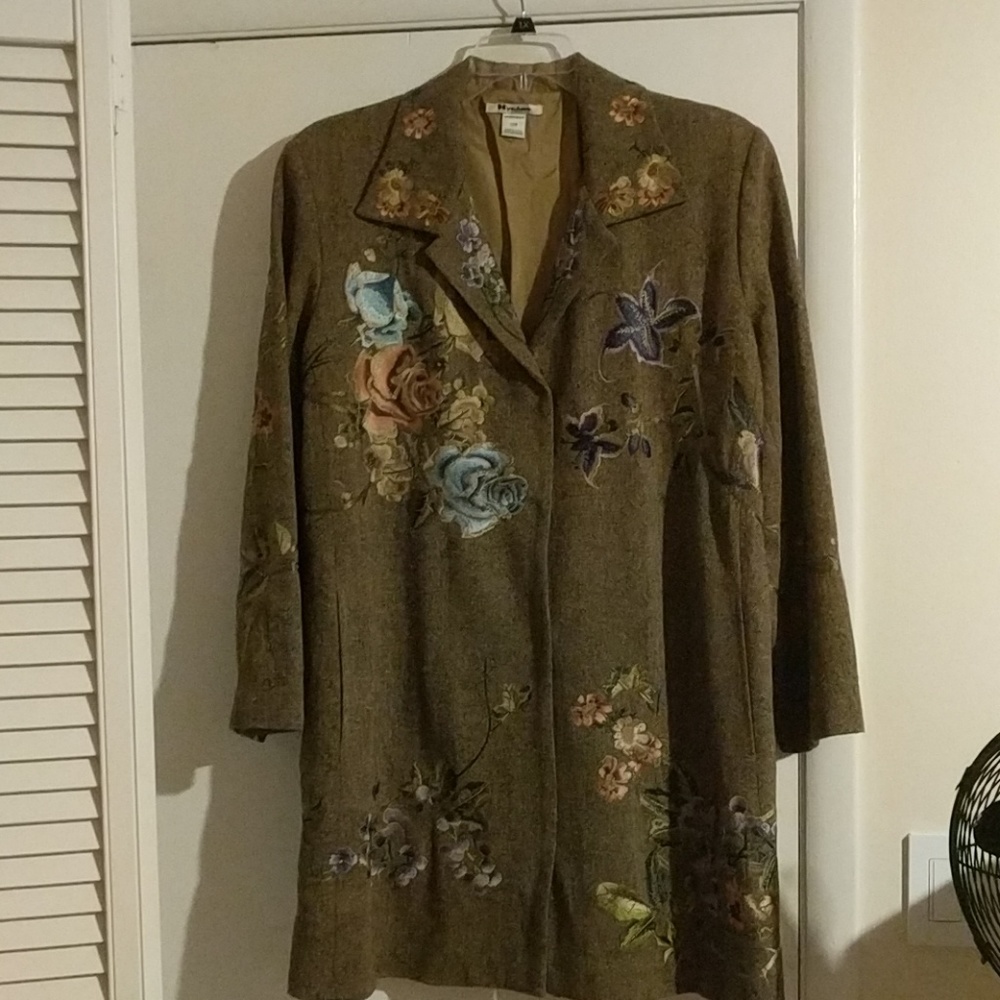 Floral Embroidered Coat